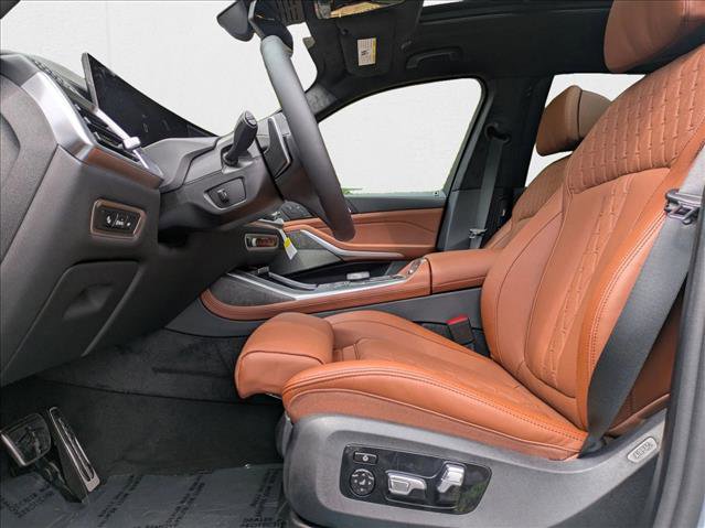 New 2026 BMW X7 M60i image 4