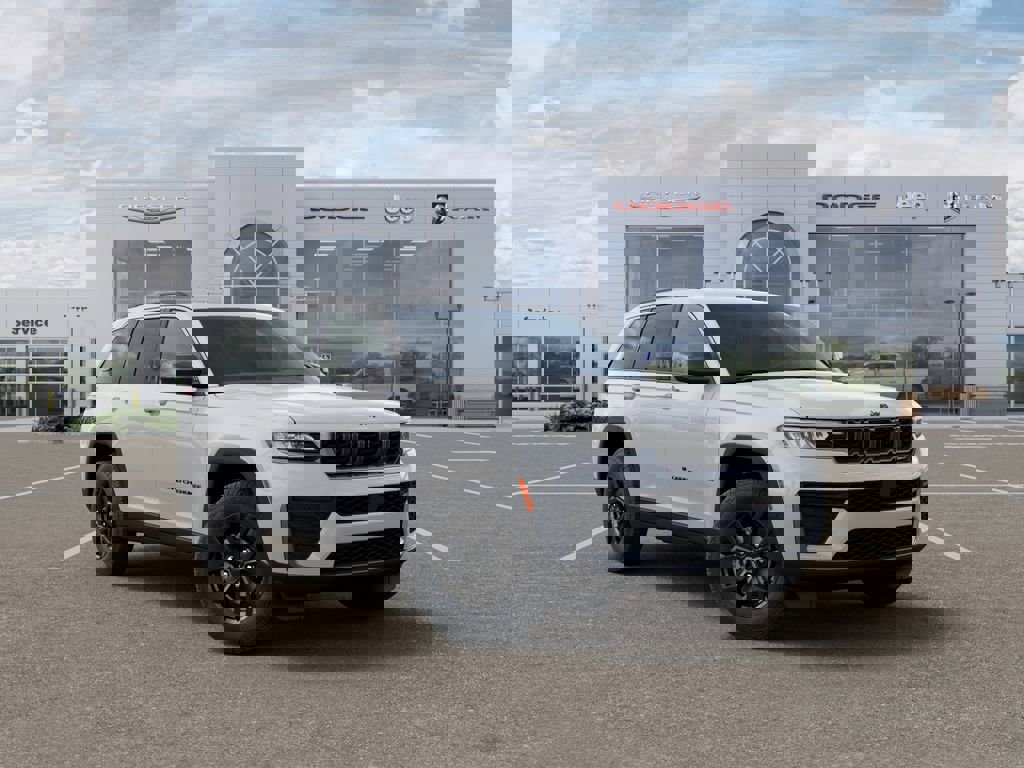 New 2026 Jeep Grand Cherokee Altitude AWD/4WD image 5