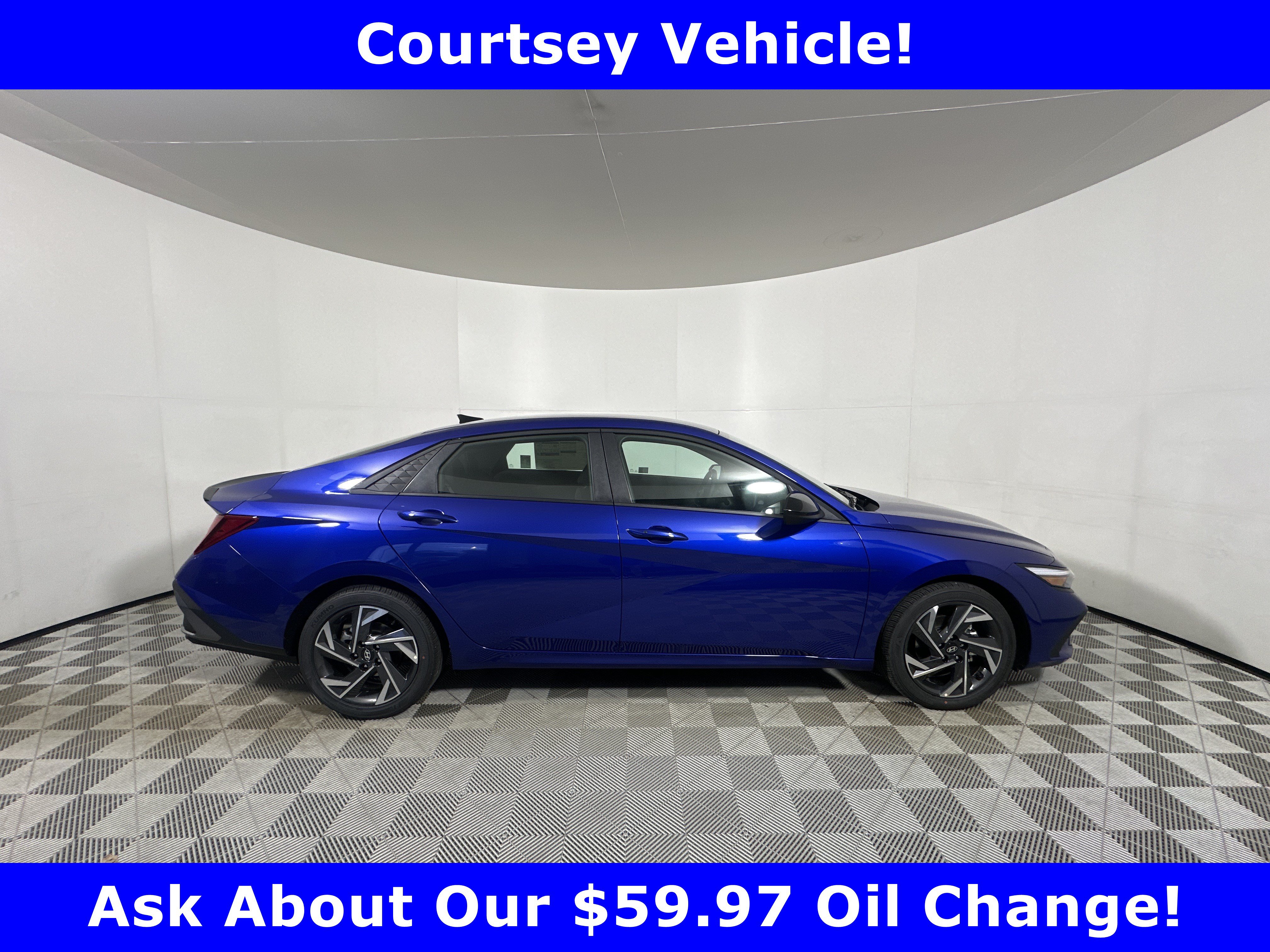 Used 2025 Hyundai Elantra Sport FWD image 8