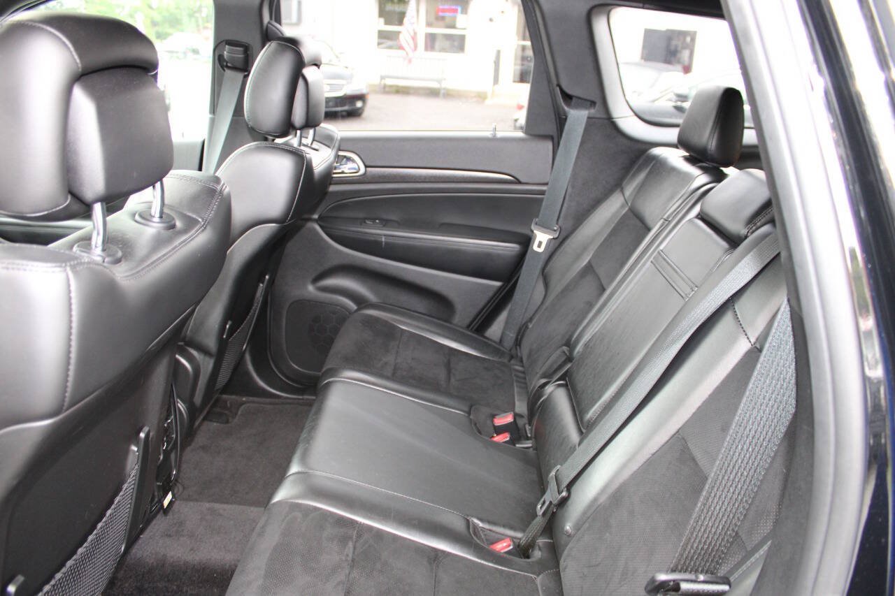 Used 2018 Jeep Grand Cherokee Altitude AWD/4WD image 19