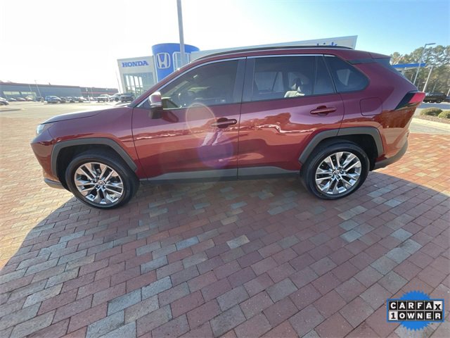 Used 2023 Toyota RAV4 XLE Premium image 30
