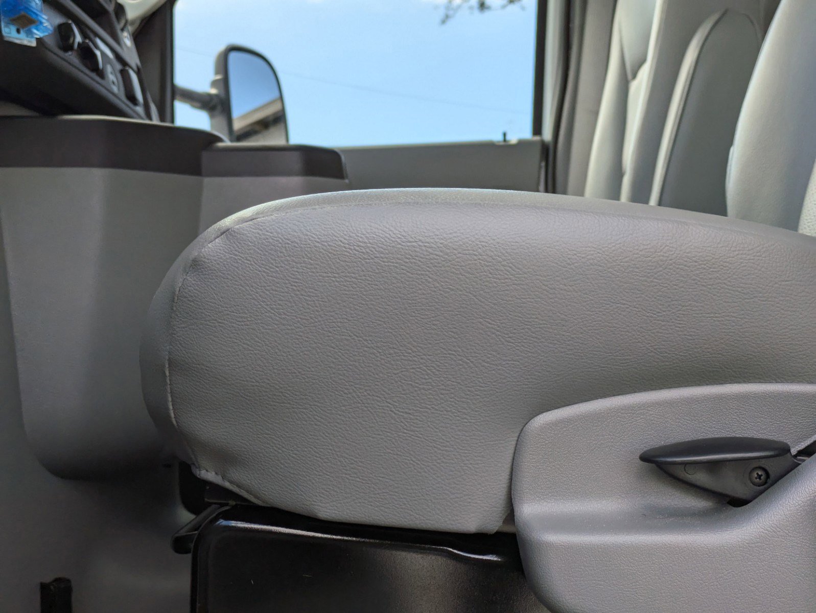 New 2025 Ford E-350 and Econoline 350 Super Duty w/ Power Equipment Group image 19