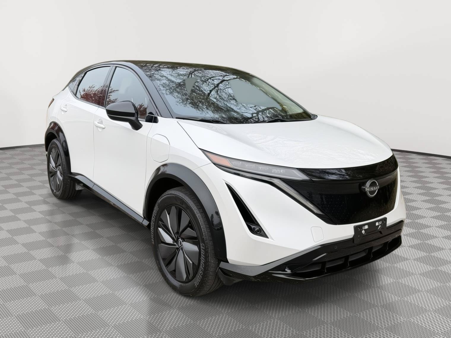 Certified 2024 Nissan Ariya AWD image 3