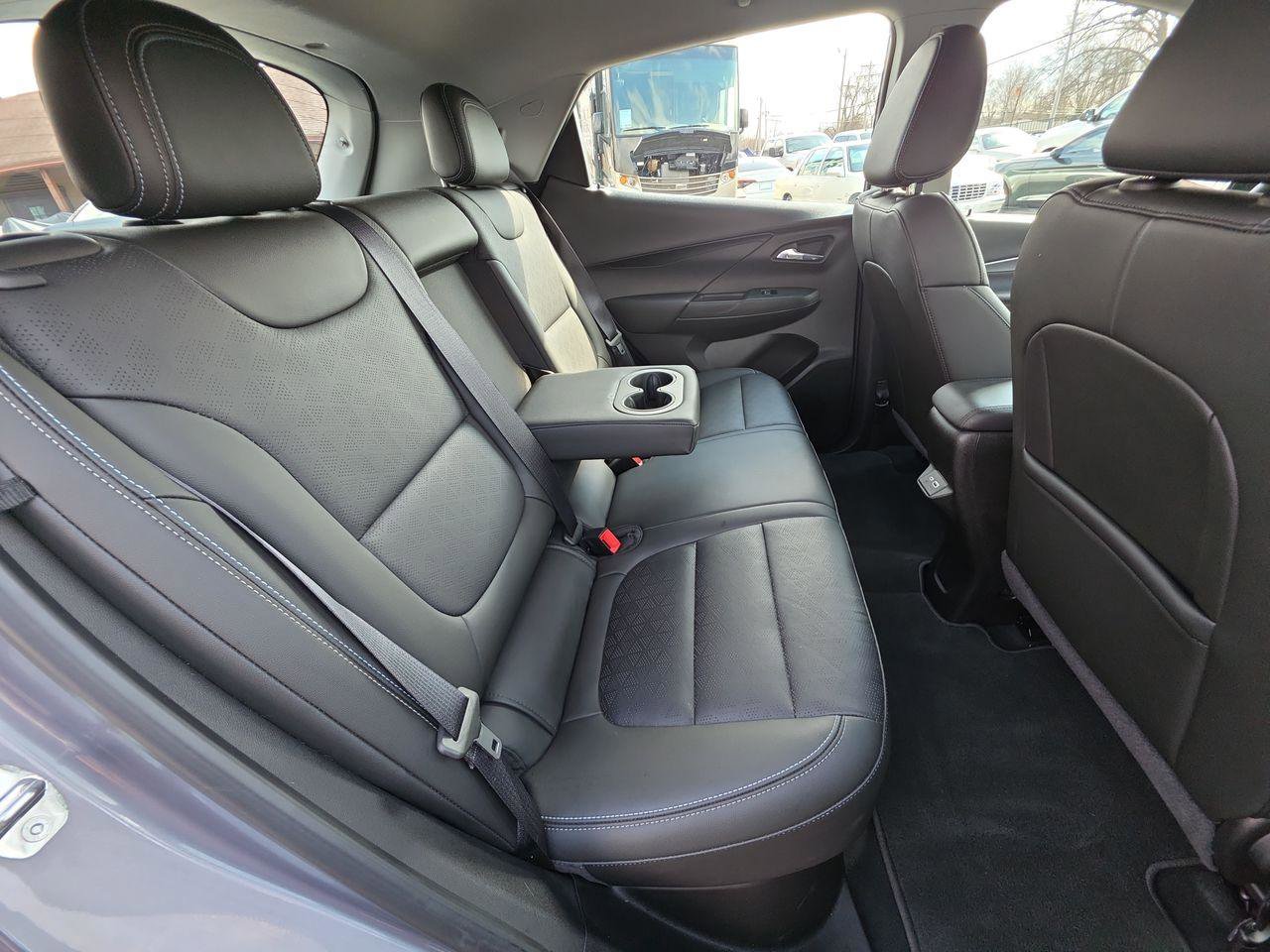 Used 2023 Chevrolet Bolt LT w/ Infotainment Package image 7