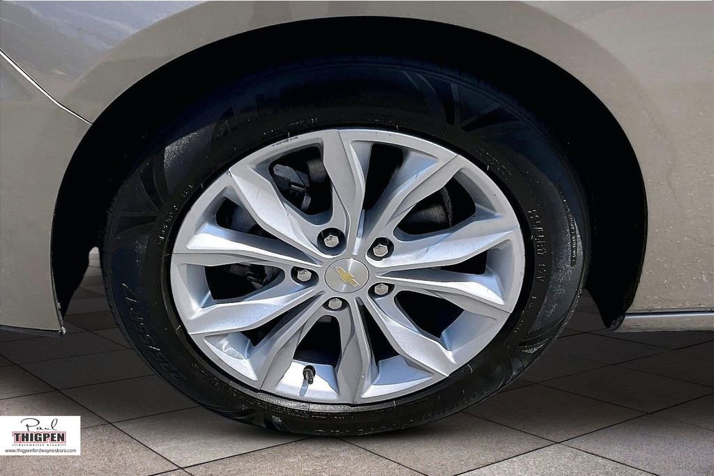 Used 2022 Chevrolet Malibu LT image 9
