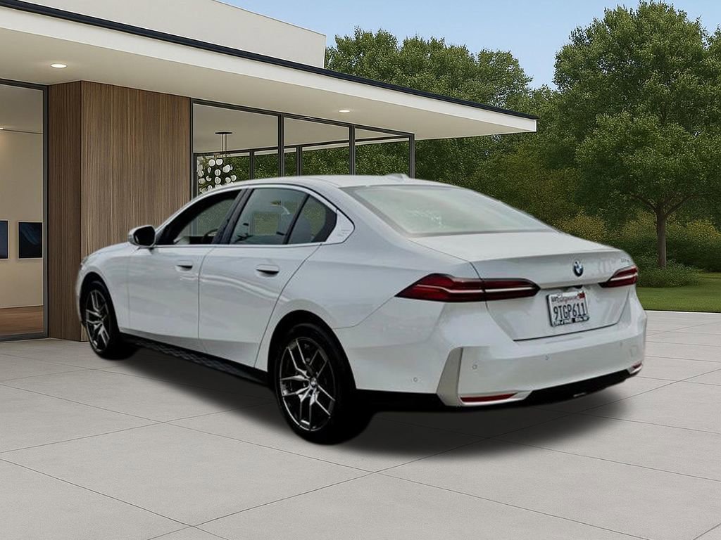 Used 2026 BMW 530i w/ Premium Package RWD image 12