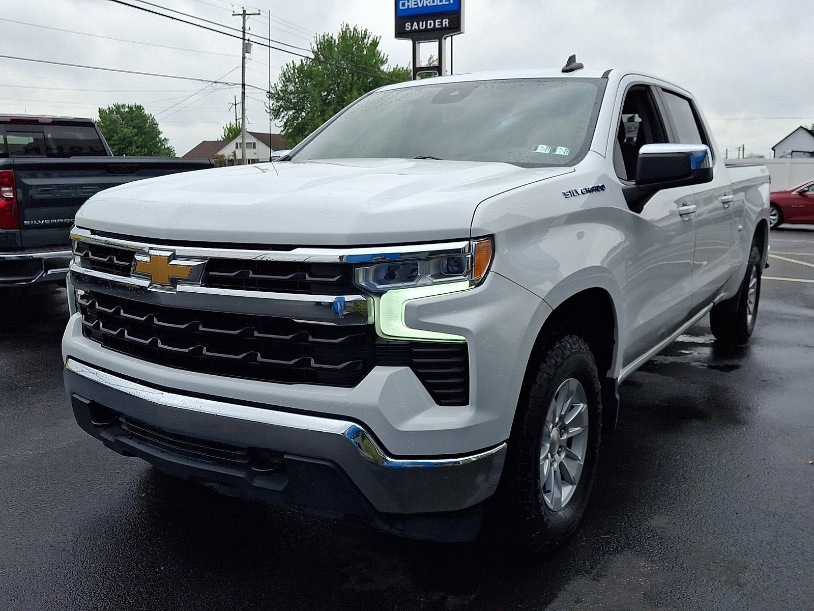 Used 2024 Chevrolet Silverado 1500 LT w/ Work Truck Package AWD/4WD image 3