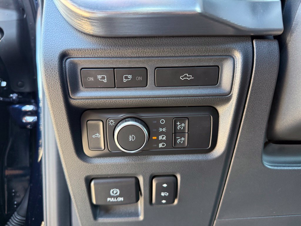 Used 2022 Ford F150 Lariat w/ Equipment Group 502A High AWD/4WD image 7