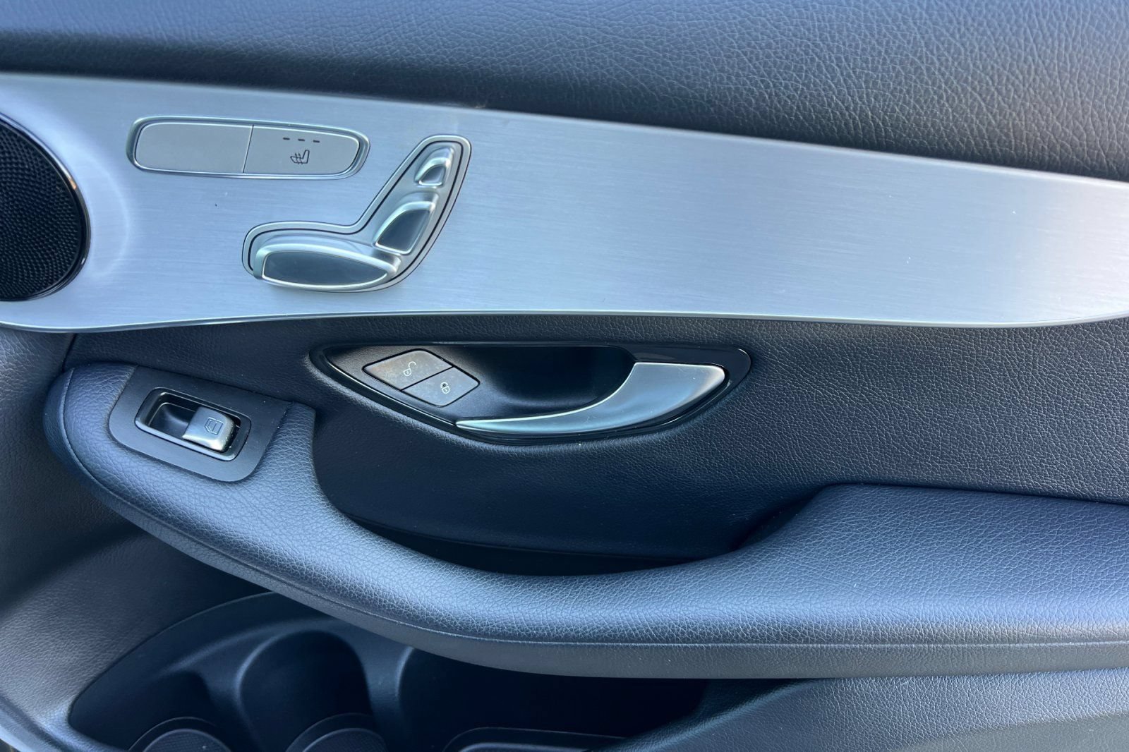 Used 2019 Mercedes-Benz GLC 300 image 20