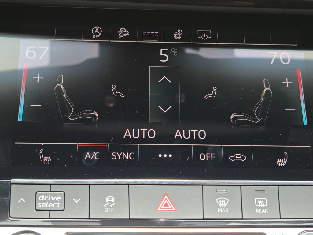 Certified 2026 Audi Q7 2.0T Premium w/ Convenience Plus Package AWD/4WD image 11