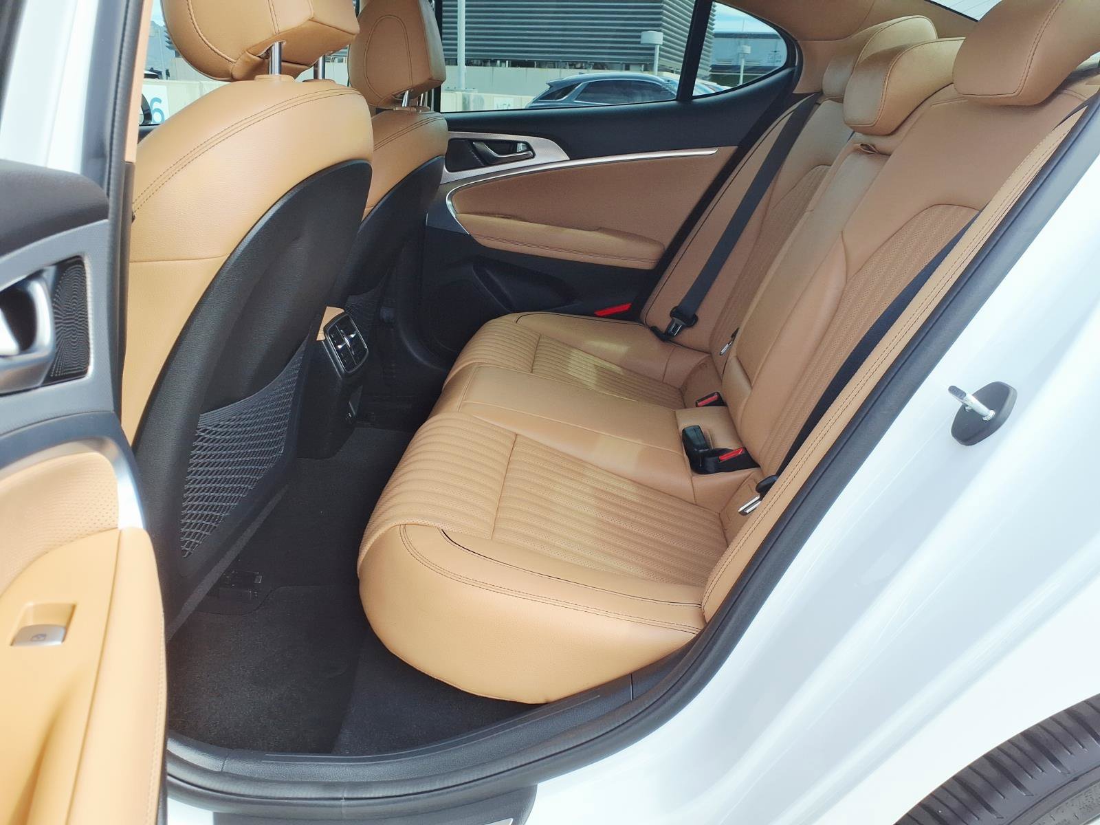 Certified 2022 Genesis G70 2.0T w/ Prestige Package RWD image 17