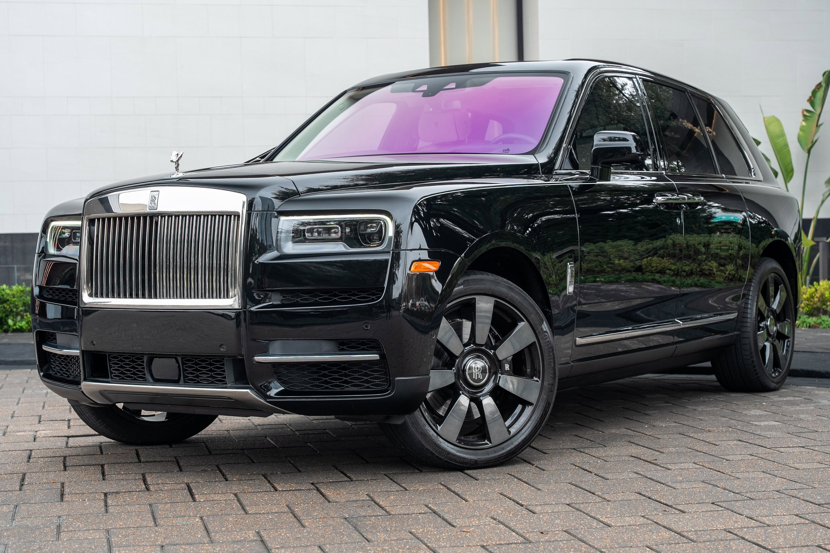 Used 2023 Rolls-Royce Cullinan w/ Cullinan Package image 70