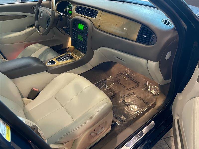 Used 2006 Jaguar S-TYPE 3.0 image 38