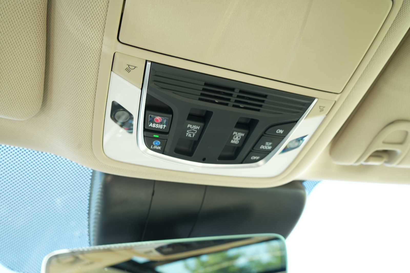 Certified 2024 Acura RDX SH-AWD w/ Technology Package image 25