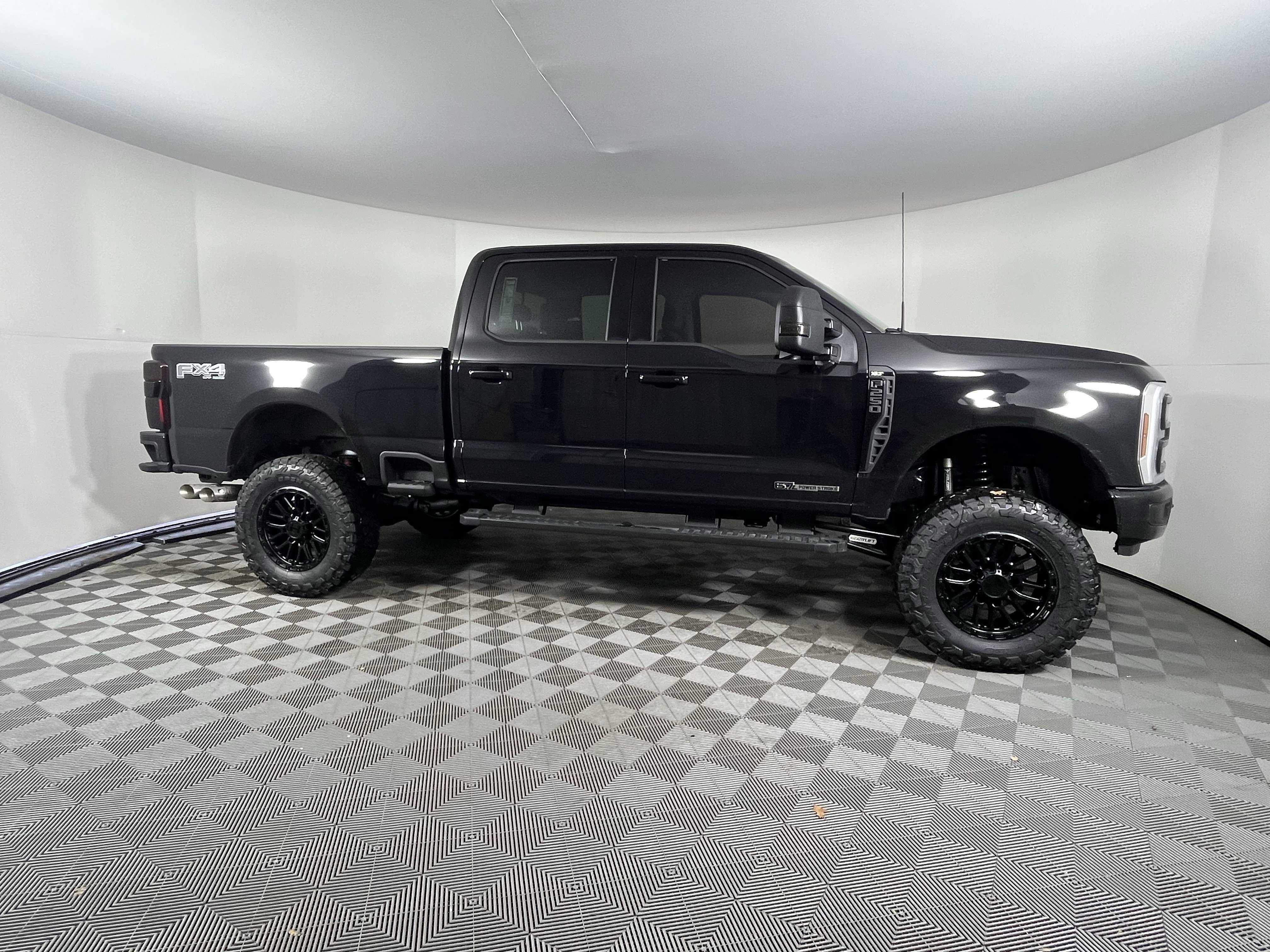 New 2026 Ford F250 XLT w/ XLT Premium Package image 6
