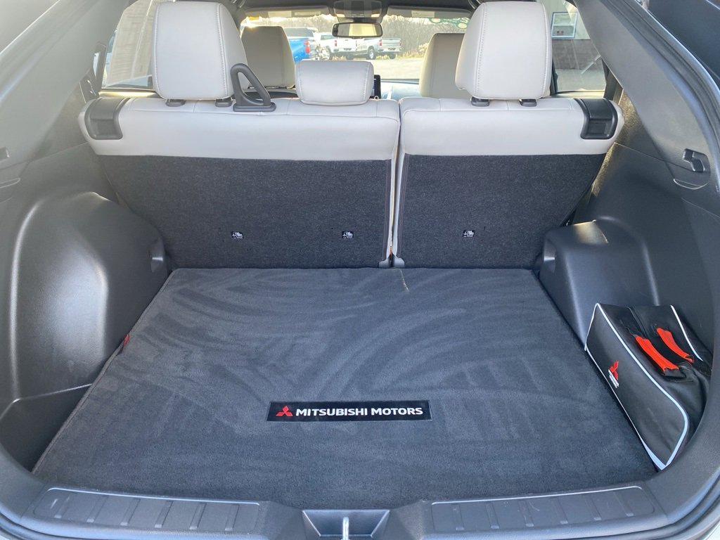 Used 2023 Mitsubishi Eclipse Cross SEL image 16