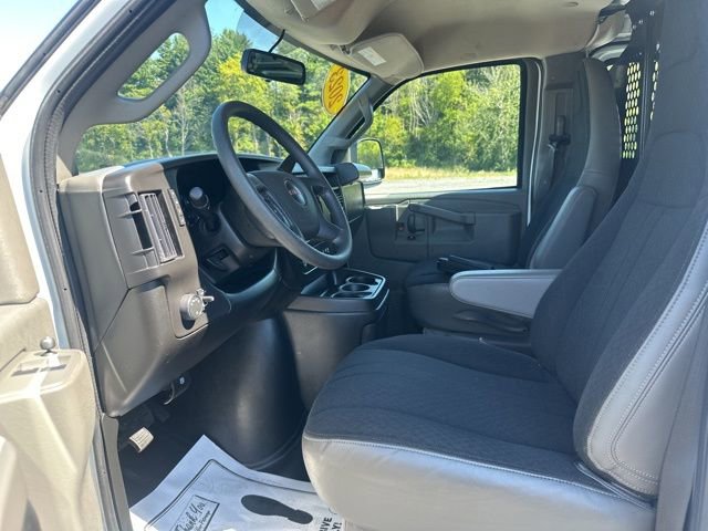 Used 2023 GMC Savana 2500 w/ Driver Convenience Package RWD image 12