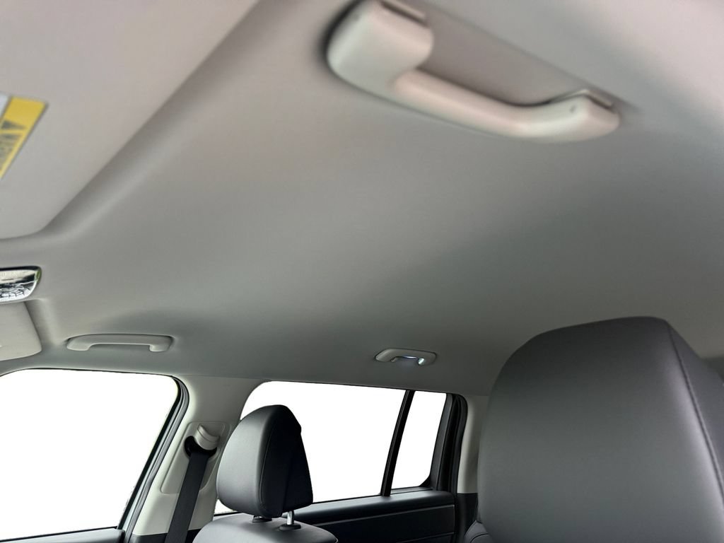 Certified 2025 Hyundai Santa Fe SEL AWD/4WD image 18