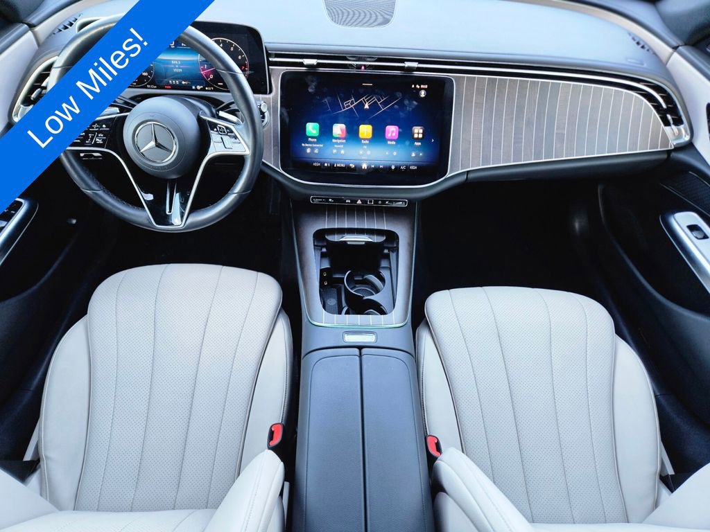 Used 2025 Mercedes-Benz E 350 4MATIC Sedan image 9