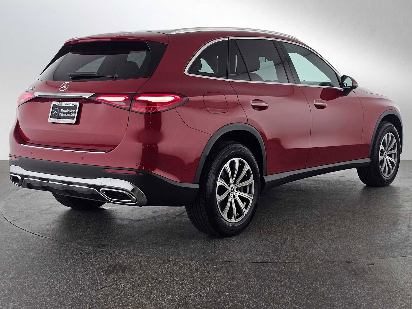 Certified 2025 Mercedes-Benz GLC 300 image 5