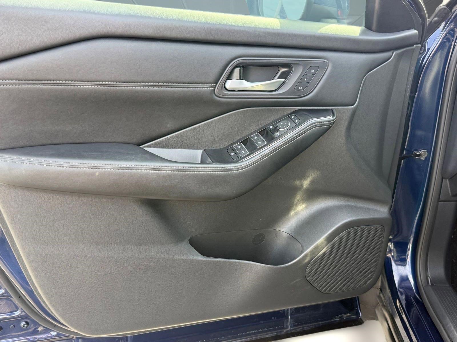 Certified 2024 Nissan Rogue SL w/ SL Premium Package image 11