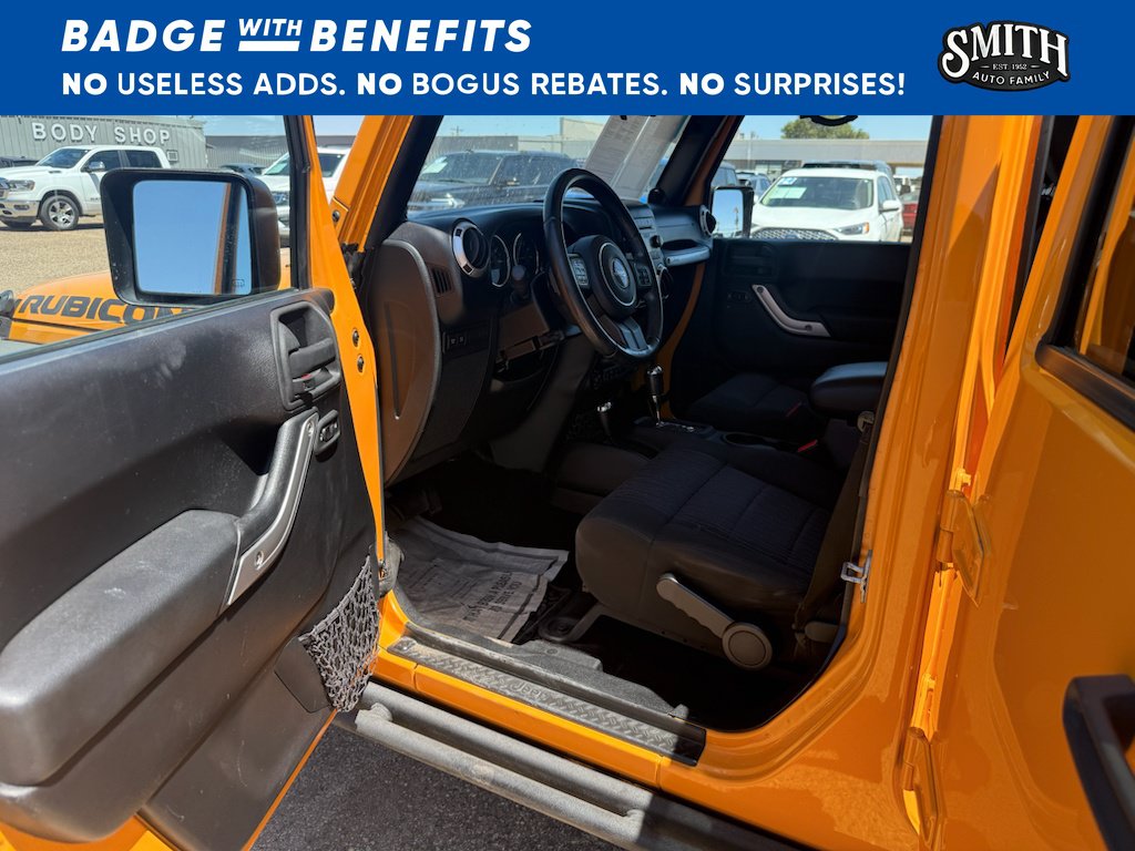 Used 2012 Jeep Wrangler Unlimited Rubicon w/ Connectivity Group AWD/4WD image 11