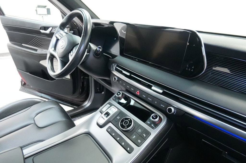 Used 2024 Hyundai Palisade Calligraphy image 32