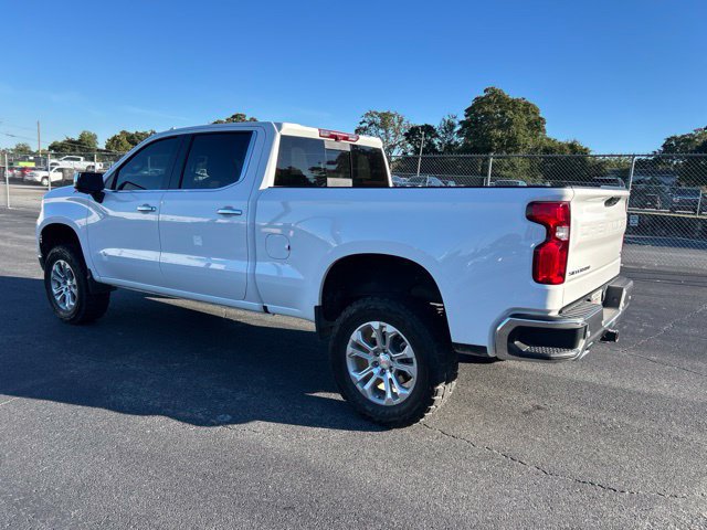 Used 2025 Chevrolet Silverado 1500 LTZ AWD/4WD image 3