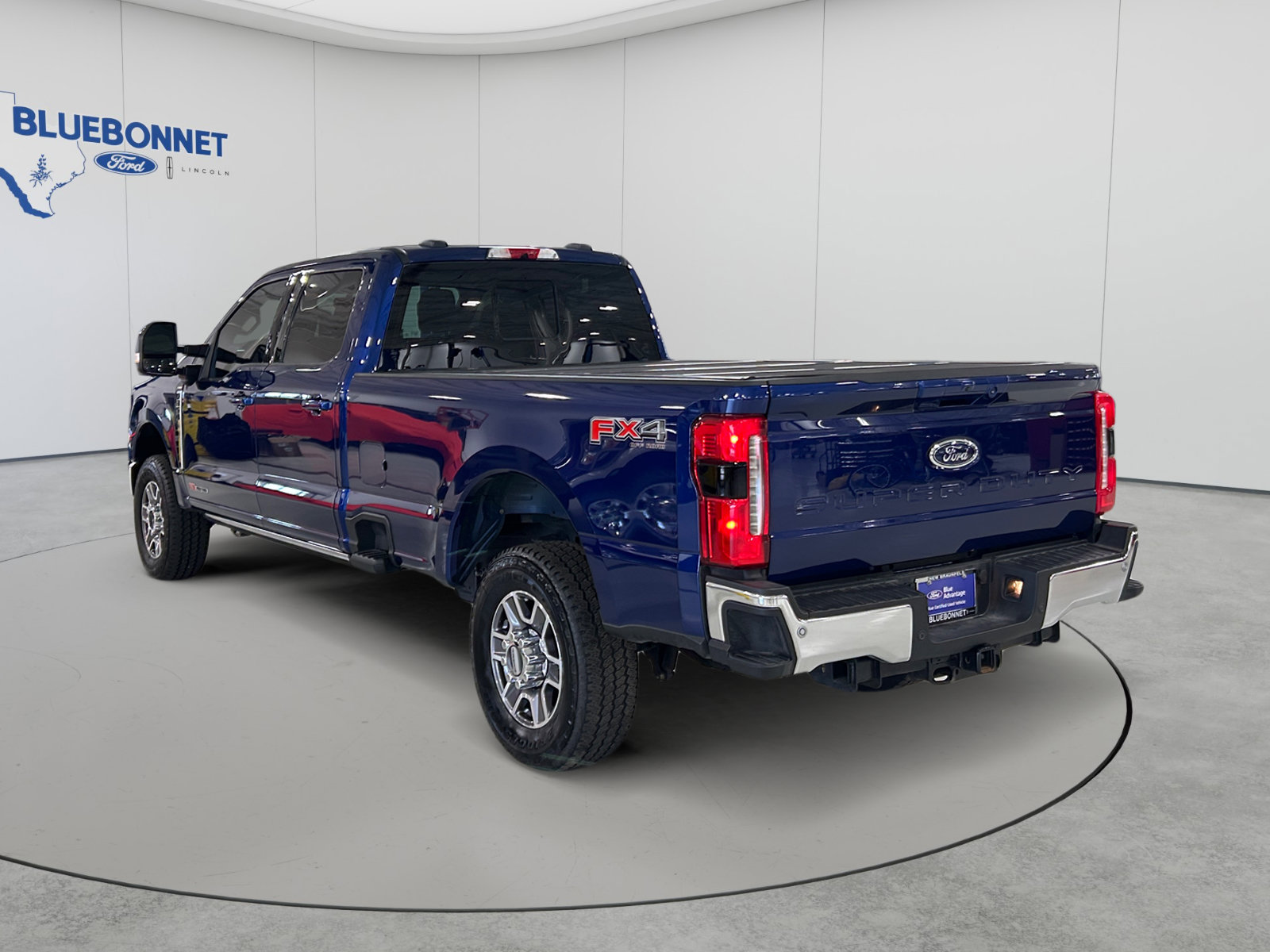Used 2026 Ford F350 Lariat w/ Lariat Ultimate Package AWD/4WD image 7