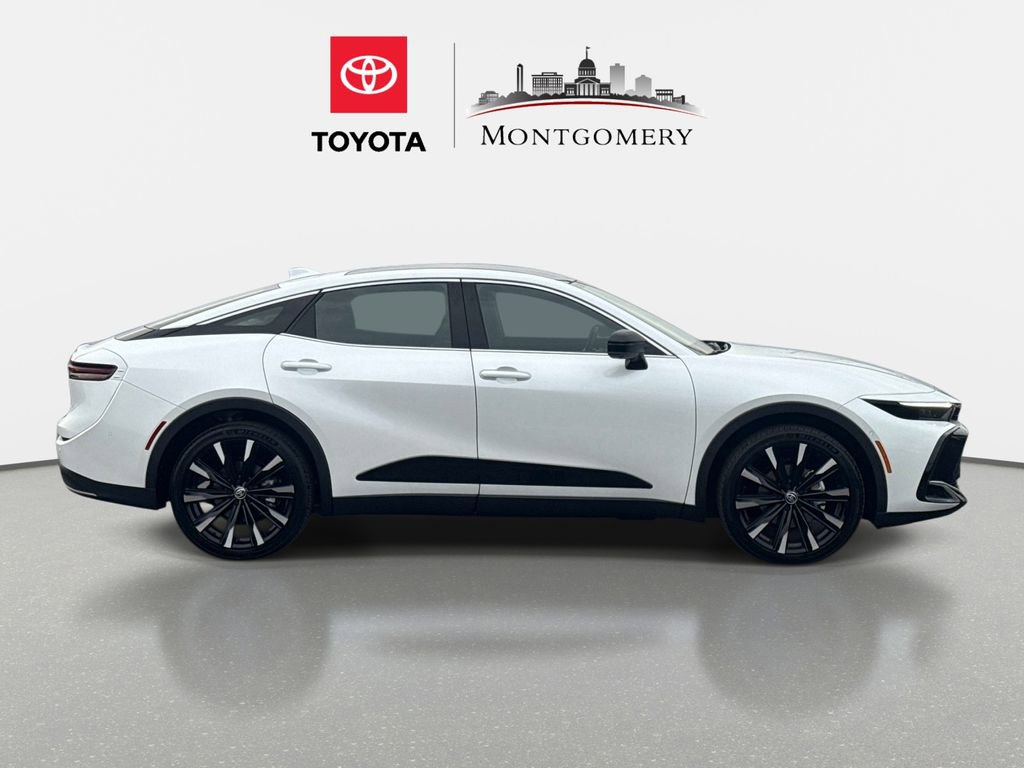 Used 2026 Toyota Crown Platinum image 3