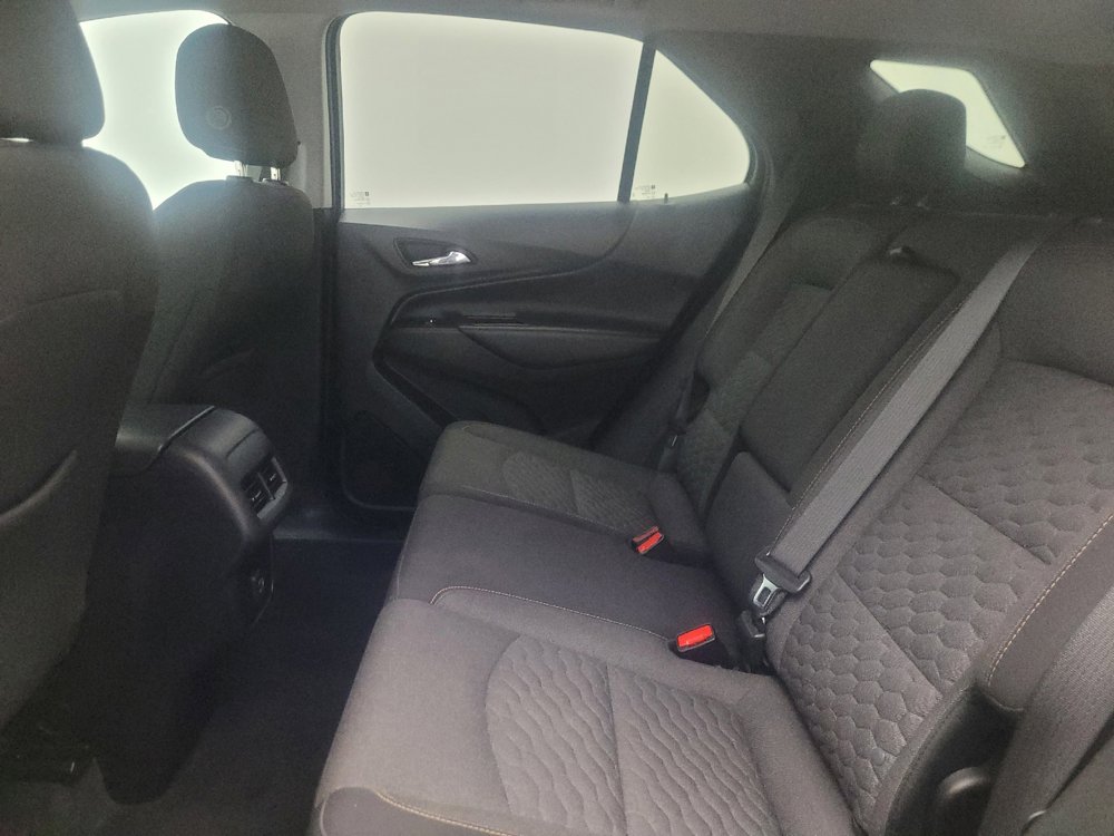 Used 2021 Chevrolet Equinox LT FWD image 18