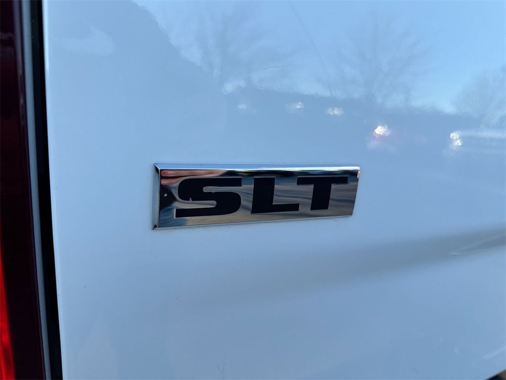 Used 2014 RAM 3500 SLT w/ Luxury Group image 26