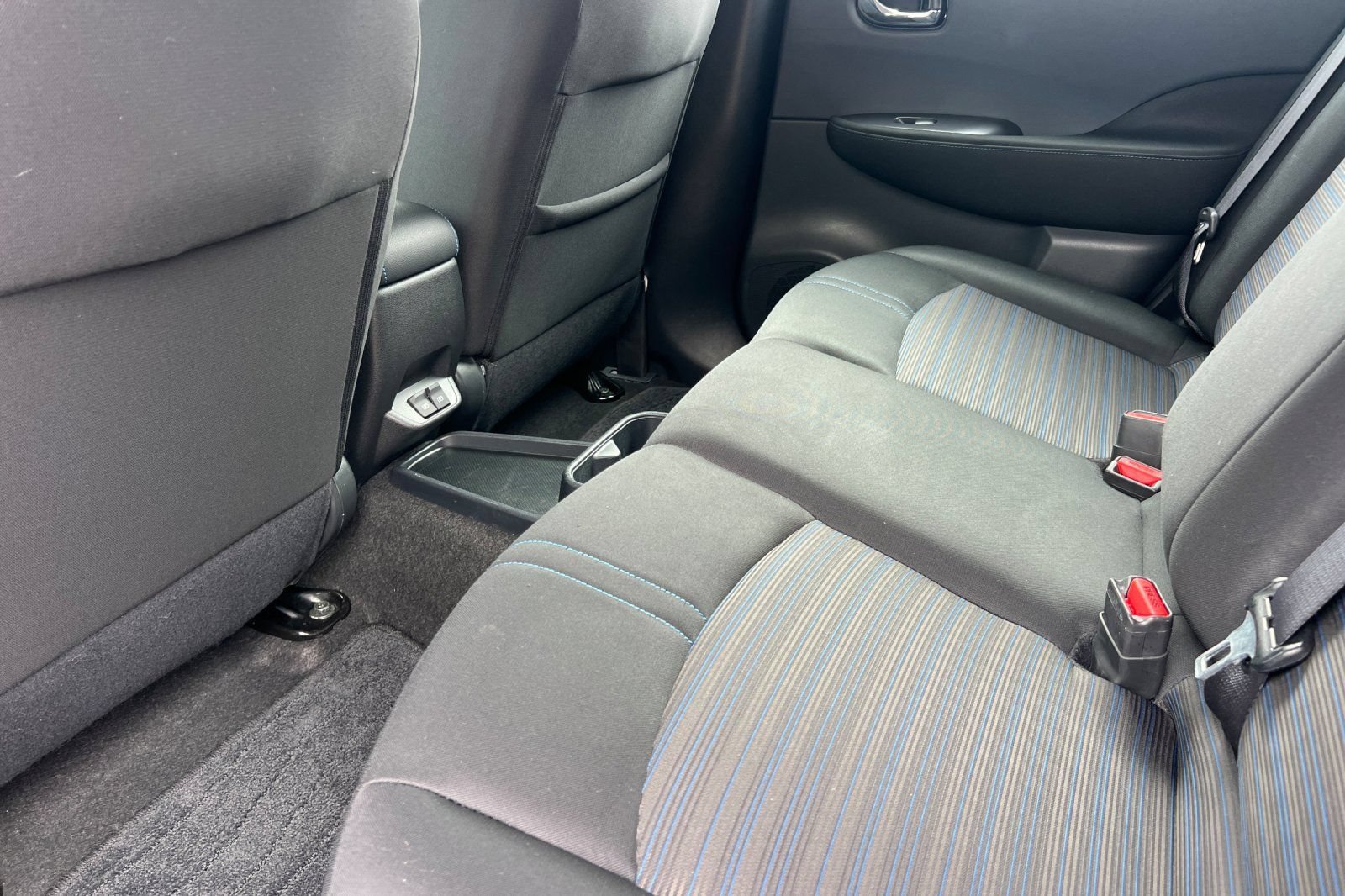Certified 2025 Nissan Leaf S FWD image 13