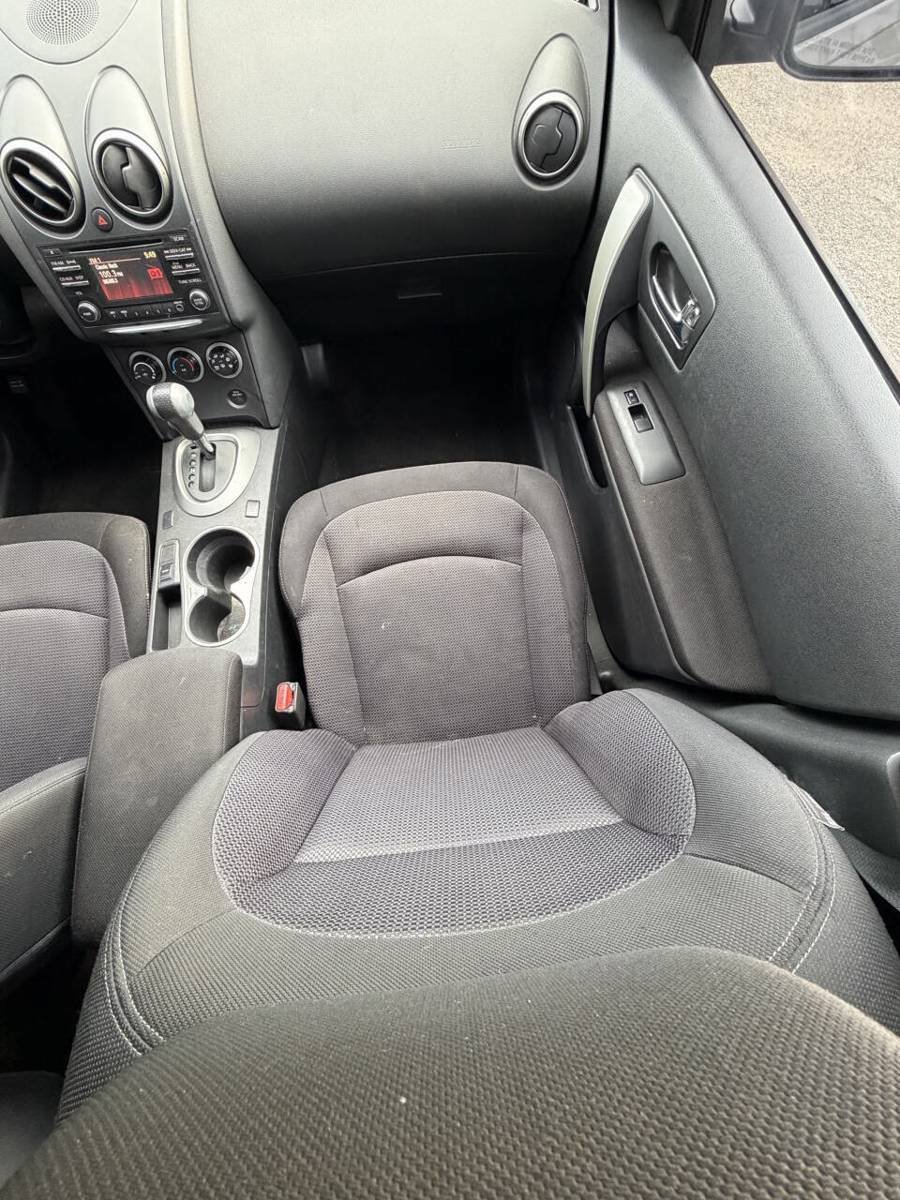 Used 2012 Nissan Rogue SV AWD/4WD image 35