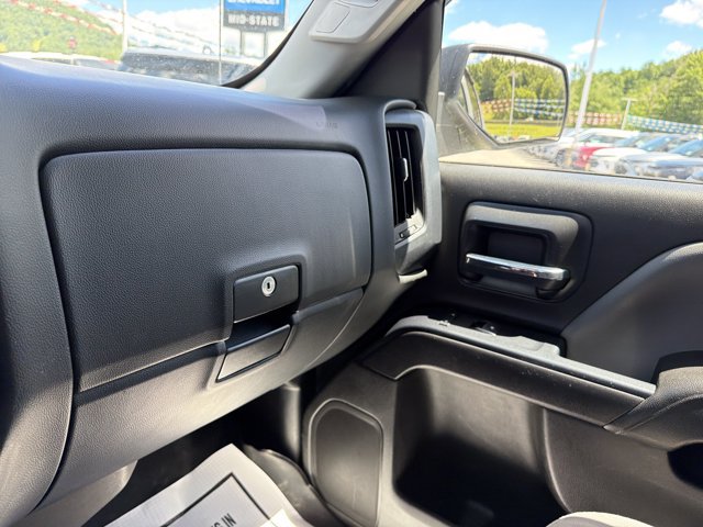 Used 2018 Chevrolet Silverado 1500 Custom w/ Custom Value Package AWD/4WD image 22