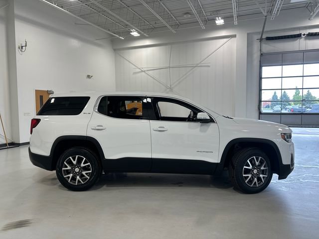 Used 2023 GMC Acadia SLE w/ LPO, Floor Liner Package FWD image 5