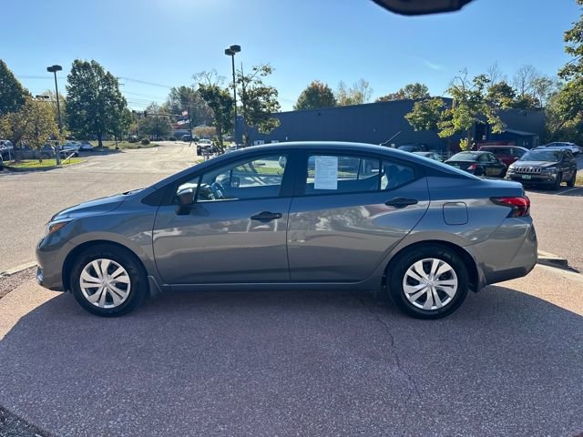 Used 2025 Nissan Versa S w/ Trunk Package image 2