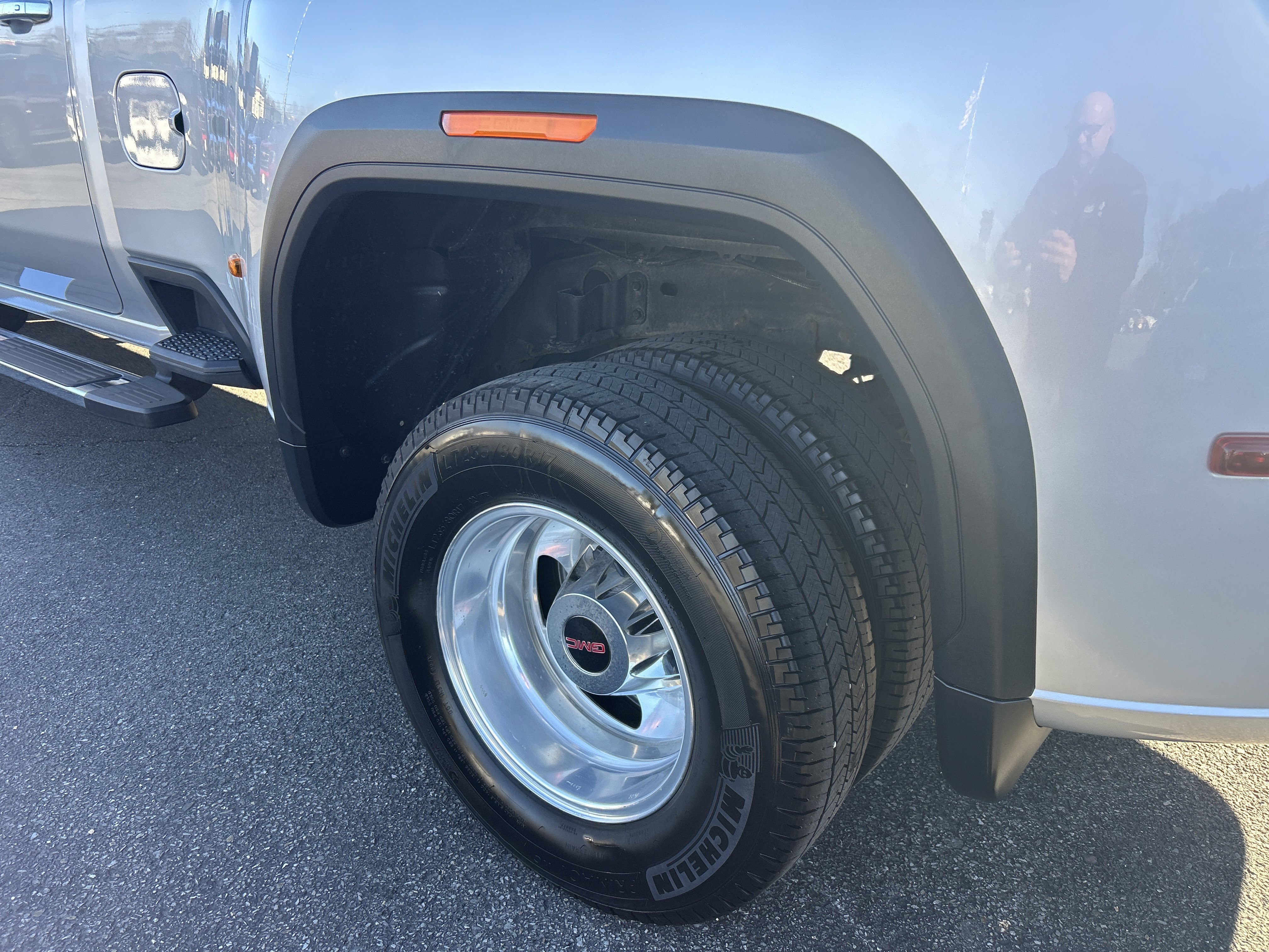 Used 2023 GMC Sierra 3500 Denali w/ Denali Ultimate Package image 6