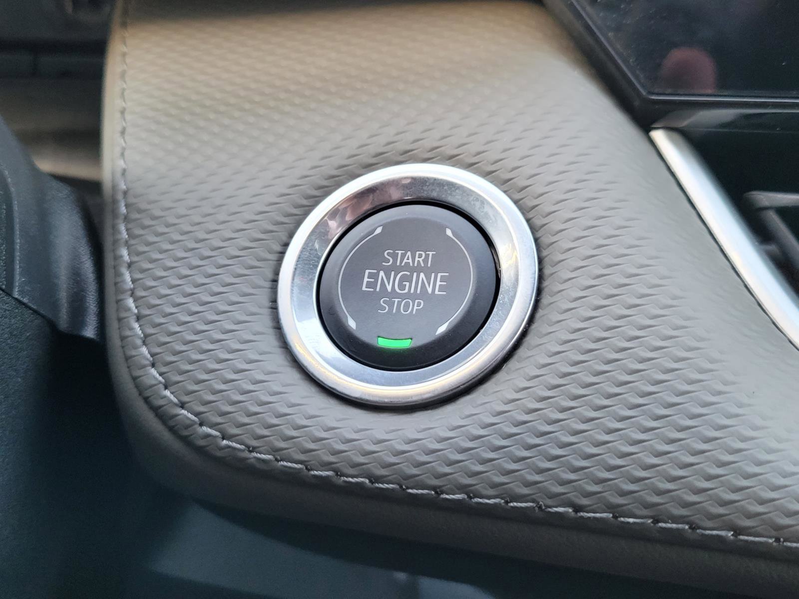 Used 2026 Chevrolet Equinox LT w/ Convenience Package II image 15