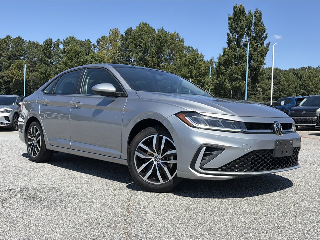 Used 2025 Volkswagen Jetta SE