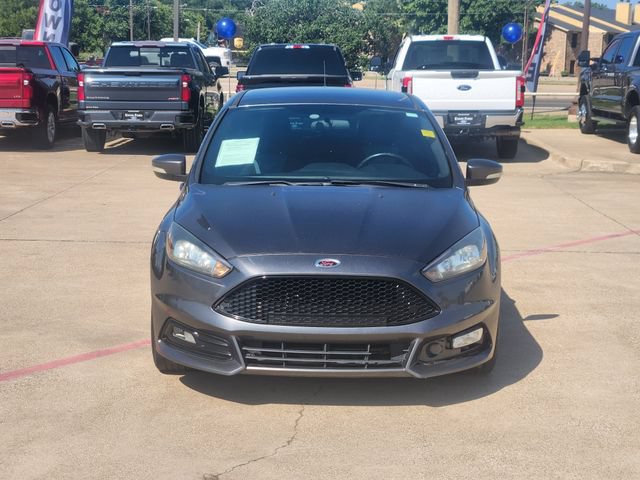 Used 2017 Ford Focus ST FWD image 2