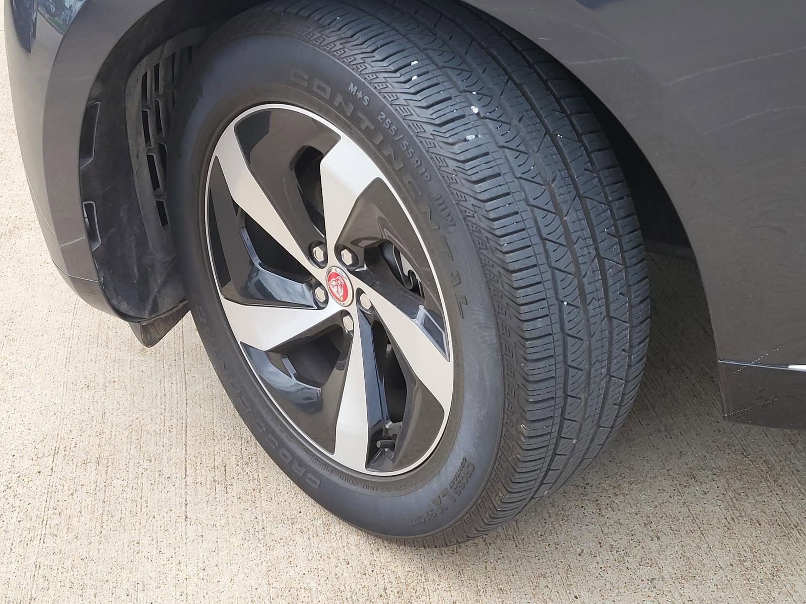 Used 2023 Jaguar F-PACE S AWD/4WD image 9