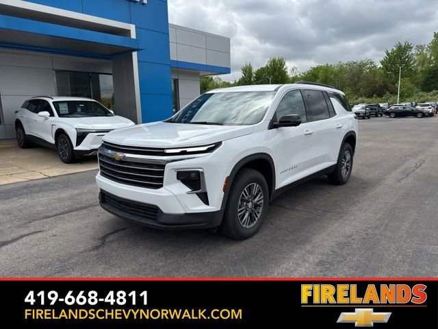 New 2025 Chevrolet Traverse LT w/ Enhanced Driving Package