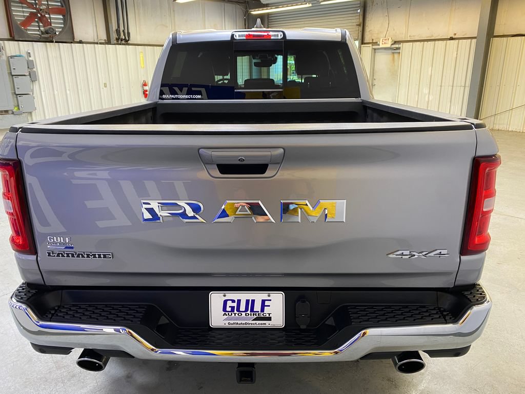 Used 2025 RAM 1500 Laramie AWD/4WD image 7