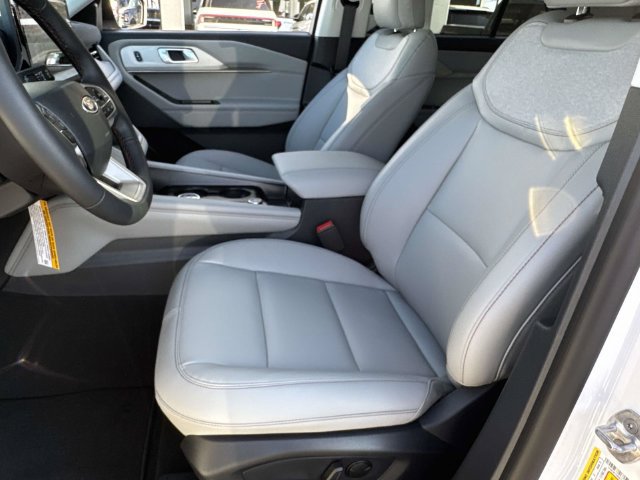 New 2026 Ford Explorer Active w/ Active Comfort Package RWD image 19