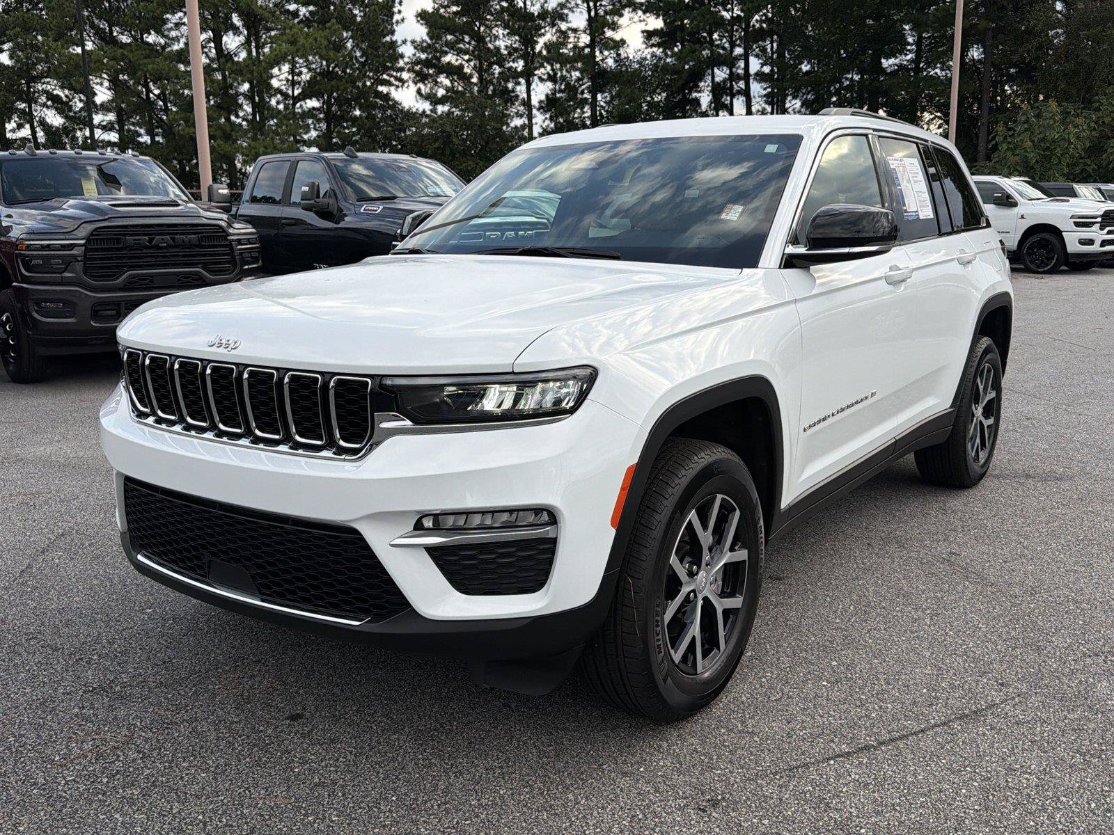 Used 2025 Jeep Grand Cherokee Limited AWD/4WD video 2
