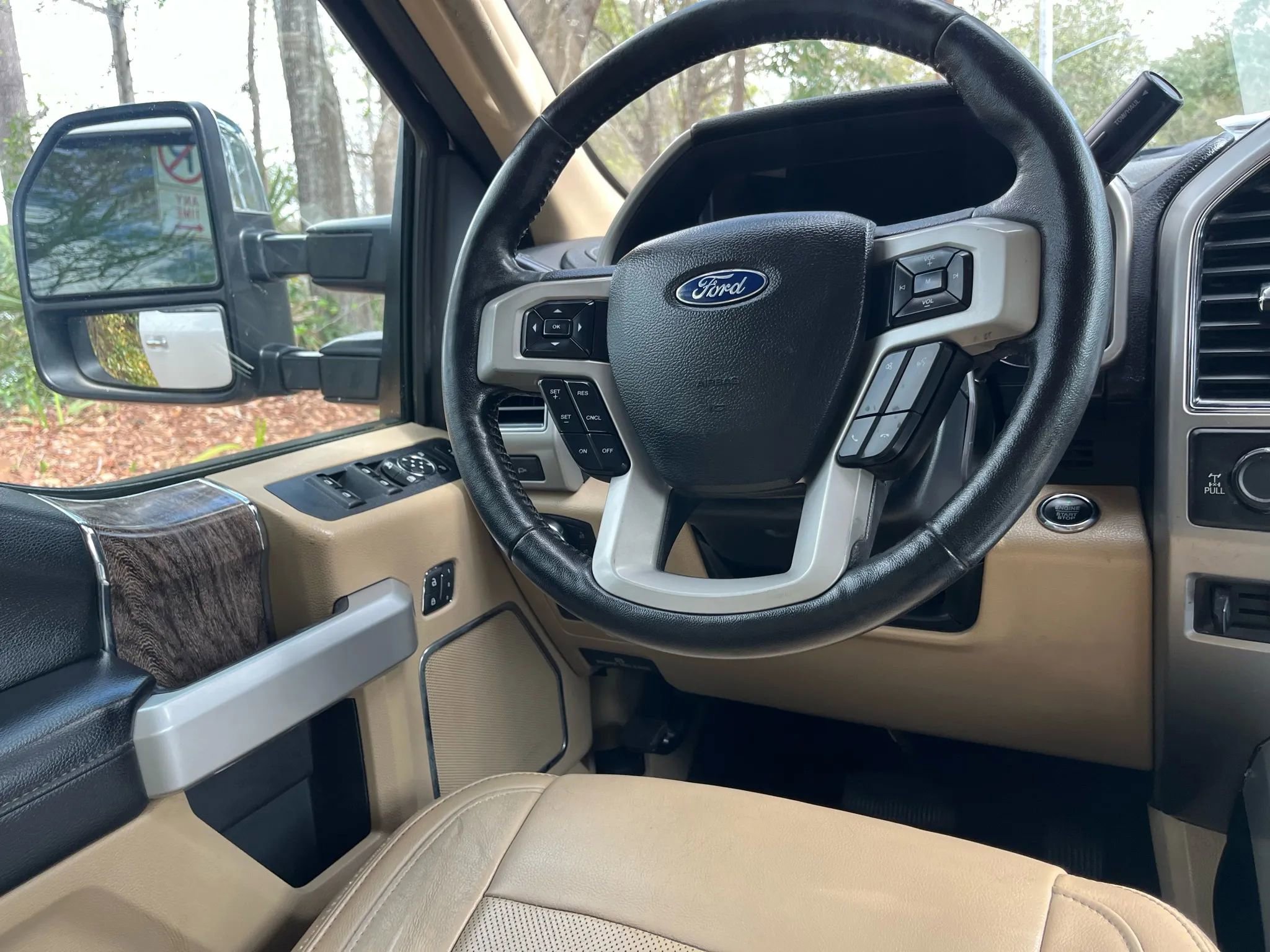 Used 2019 Ford F250 Lariat w/ Lariat Ultimate Package AWD/4WD image 23
