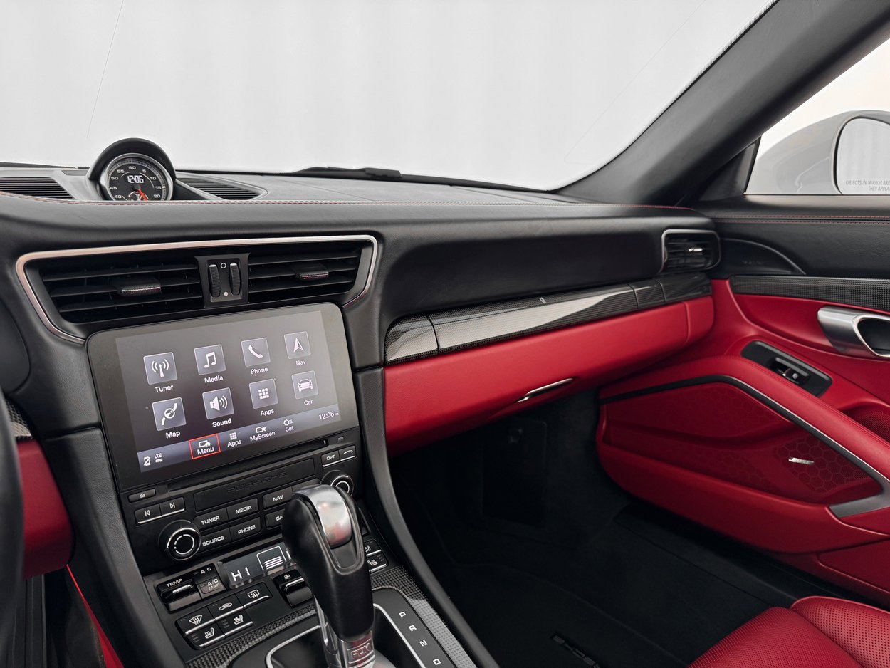 Used 2019 Porsche 911 Turbo S image 24