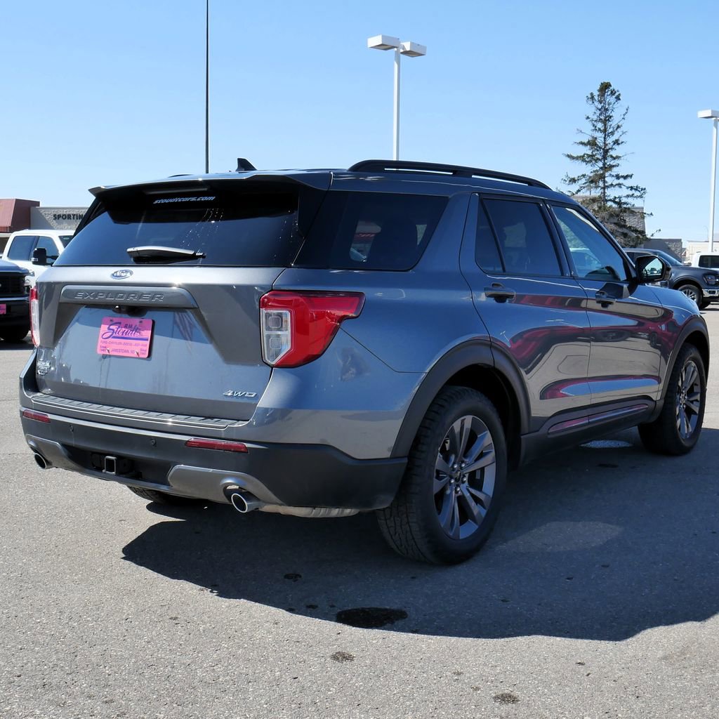 Used 2023 Ford Explorer XLT w/ Equipment Group 202A image 11