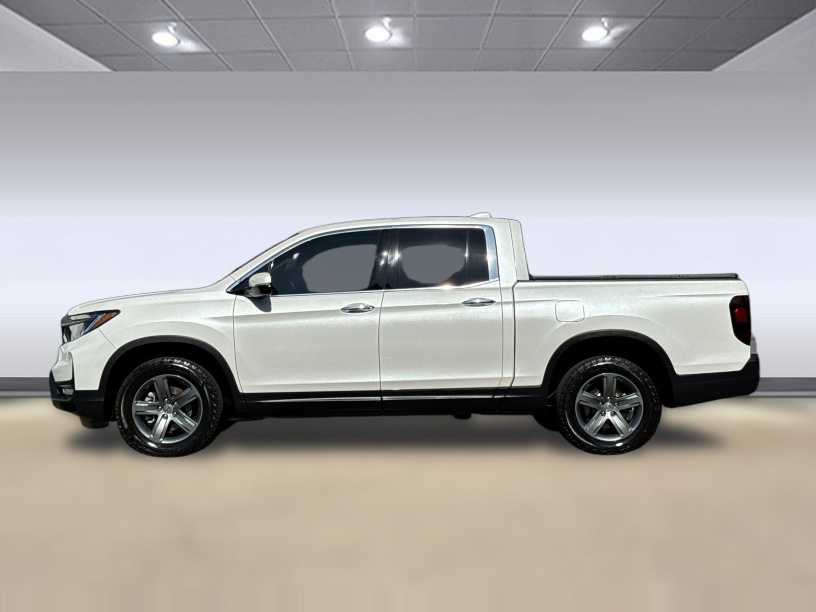 Used 2023 Honda Ridgeline RTL-E image 2
